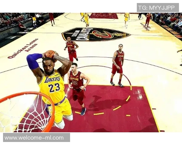 詹姆斯第四节表现惊艳但功亏一篑本场贡献13分5篮板2抢断 詹姆斯第四节表现惊艳但功亏一篑本场贡献13分5篮板2抢断