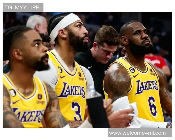 各队名额紧张湖人骑士火箭仅剩一席勇士森林狼争夺两个空缺 各队名额紧张湖人骑士火箭仅剩一席勇士森林狼争夺两个空缺