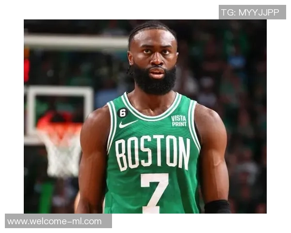 杰伦布朗谈攻防两端的挑战与乐趣展现全能球员的决心与信心