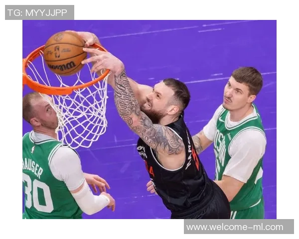 布朗罚球失误引发争议解说调侃其在猛龙时期的丰厚收入影响表现