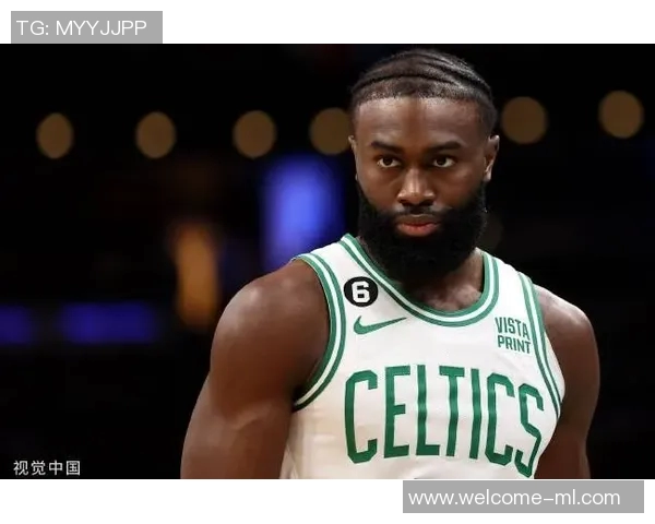 马祖拉称赞A西蒙斯表现提升认为他在新角色中更加出色